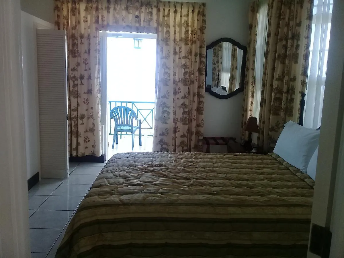 Pink Rock Inn Bed And Breakfast Ocho Rios