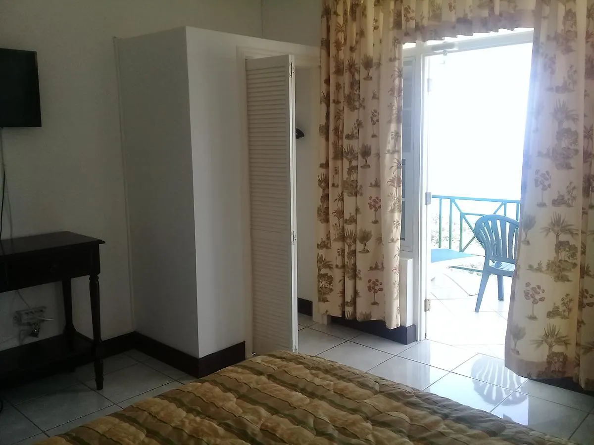 Pink Rock Inn Bed And Breakfast Ocho Rios Jamaica